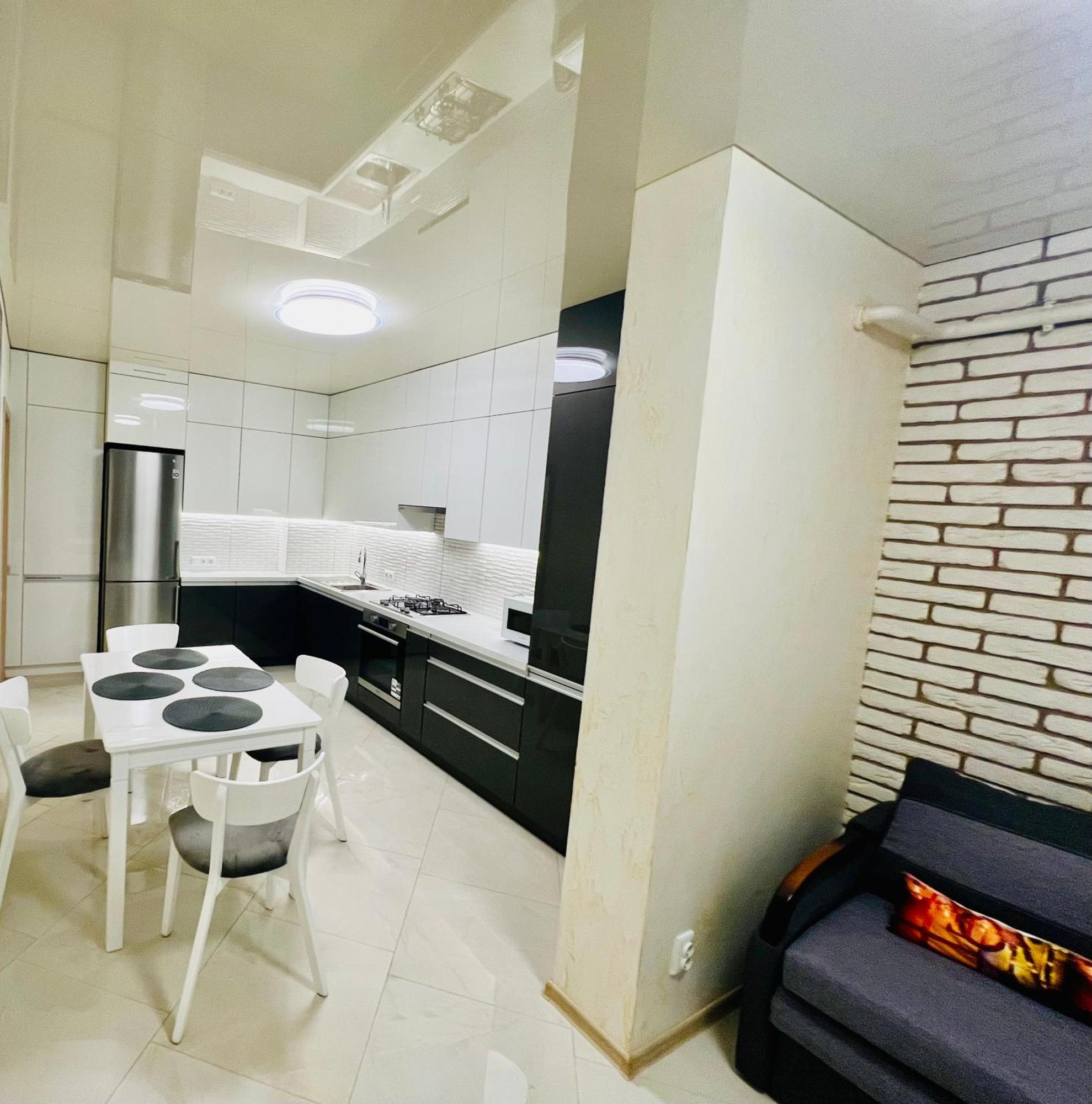 Apartmán Шевченка,60 - Семицвіт Lvov Exteriér fotografie